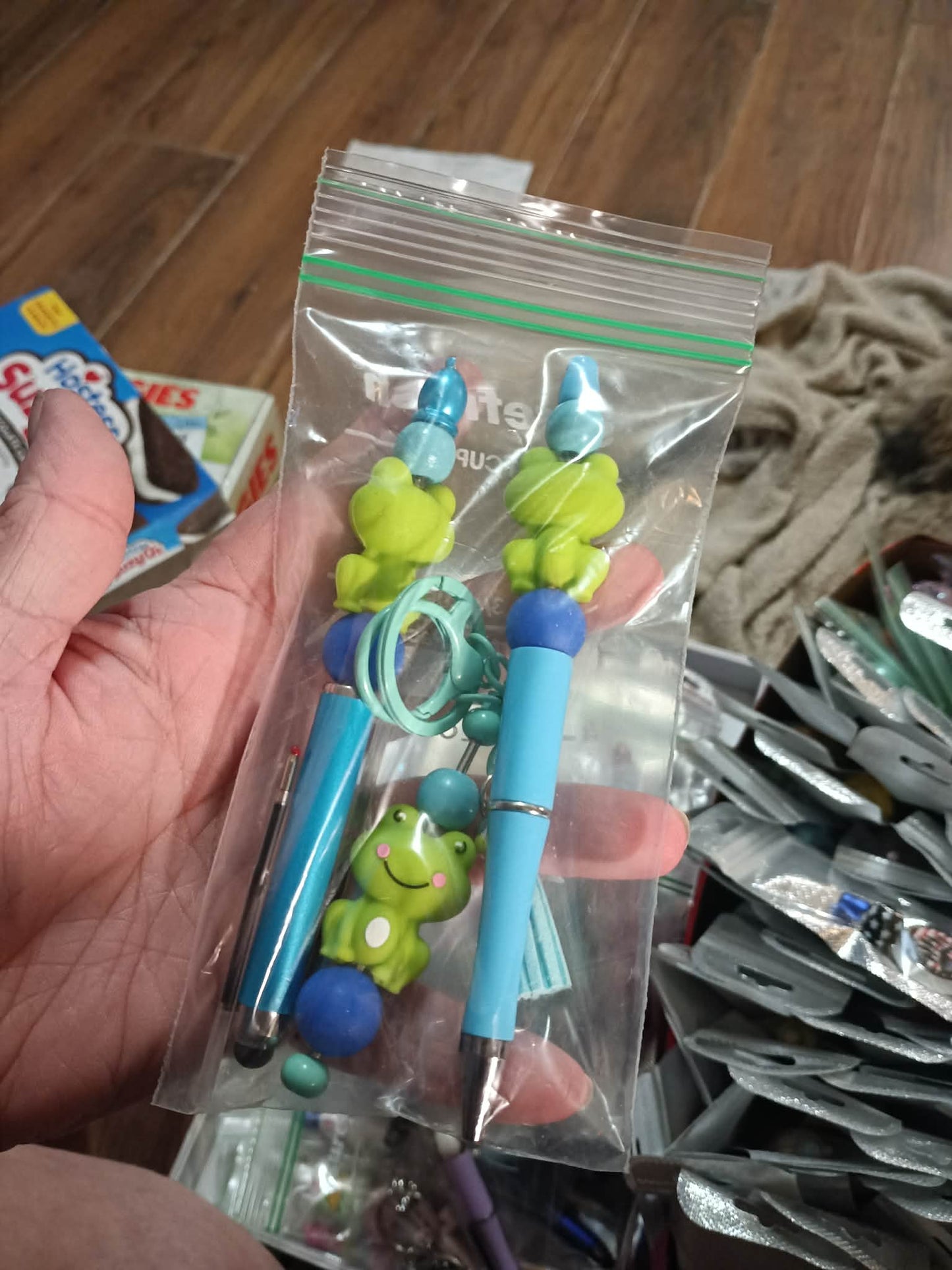 frogs pen set